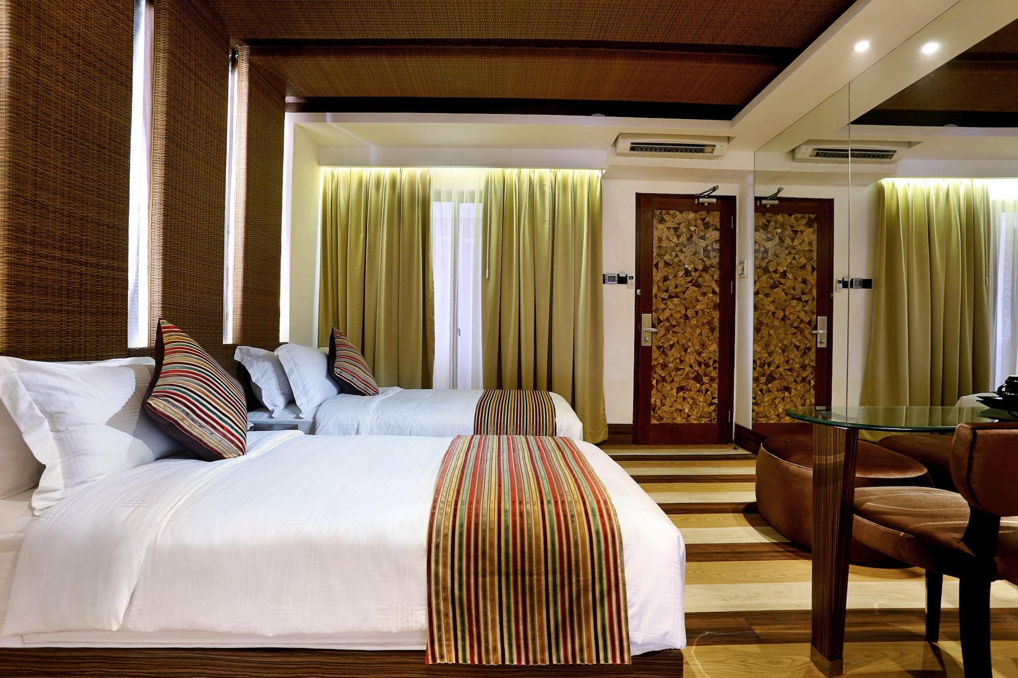 Mega Boutique Hotel Kuta Lombok Buitenkant foto