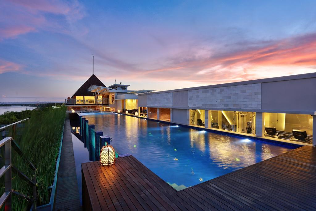 Mega Boutique Hotel Kuta Lombok Buitenkant foto