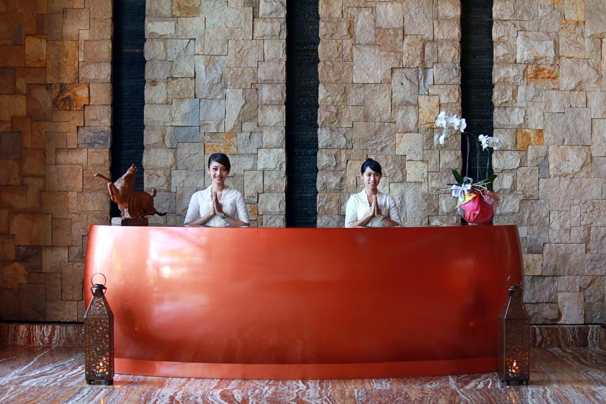 Mega Boutique Hotel Kuta Lombok Buitenkant foto