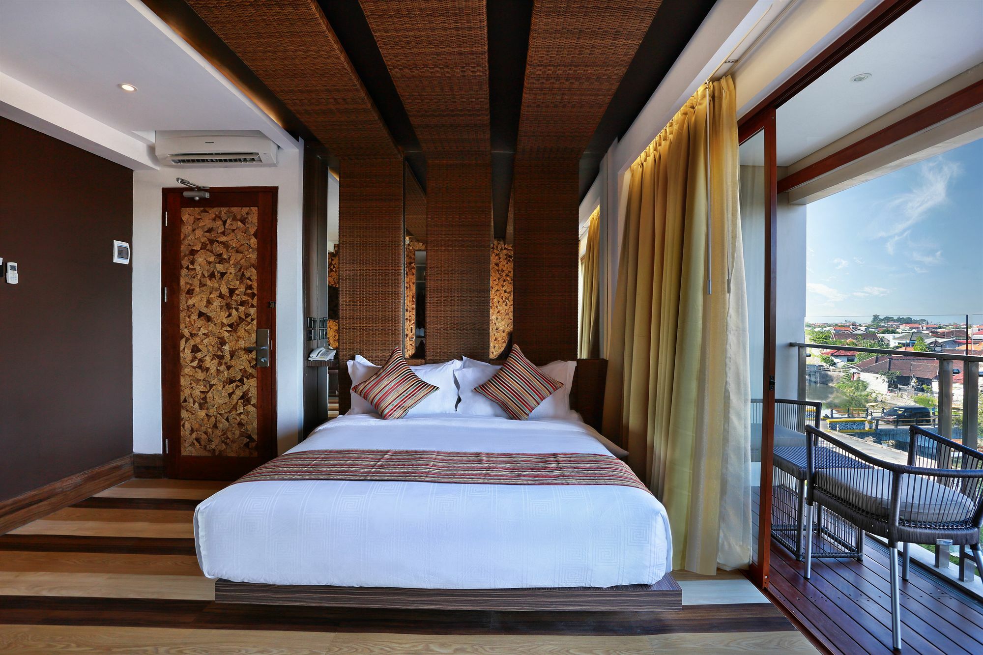 Mega Boutique Hotel Kuta Lombok Buitenkant foto